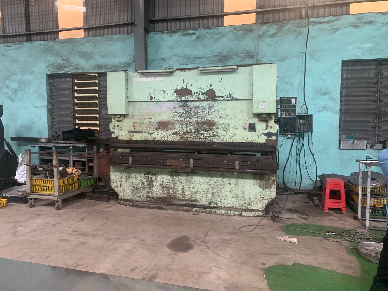 Bending machine